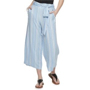 Candie’s Striped Wide Leg Crop Pants